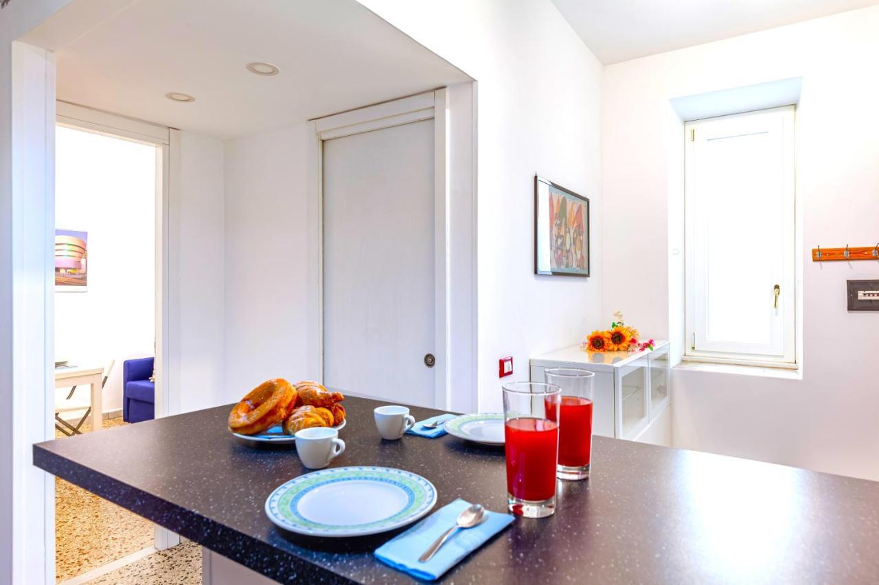 Hostly - Sant'Orsola Suite Apartment Ρώμη Εξωτερικό φωτογραφία